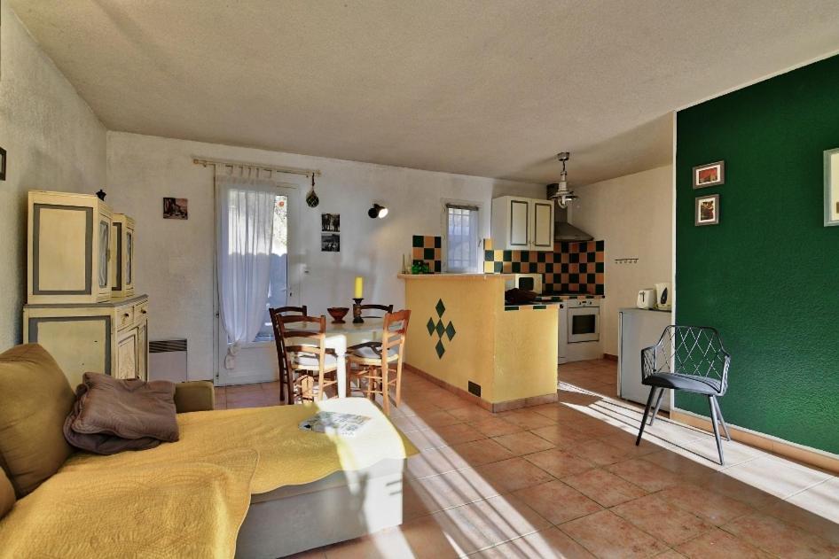 L'Oustaou Du Luberon Et Spa Villelaure Kültér fotó