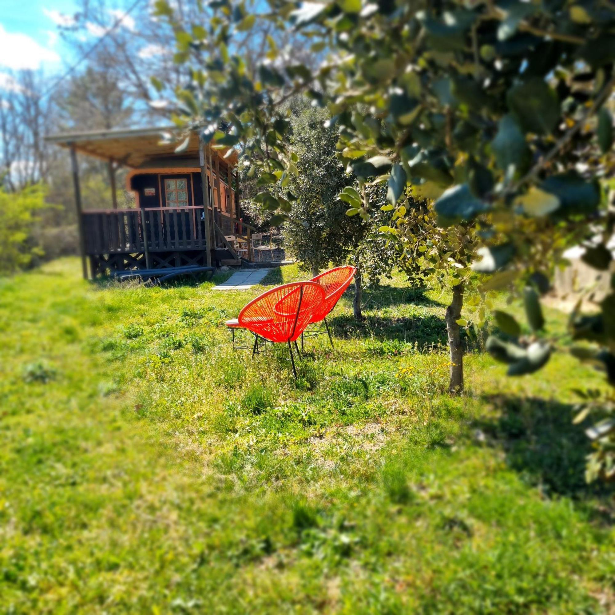 L'Oustaou Du Luberon Et Spa Villelaure Kültér fotó