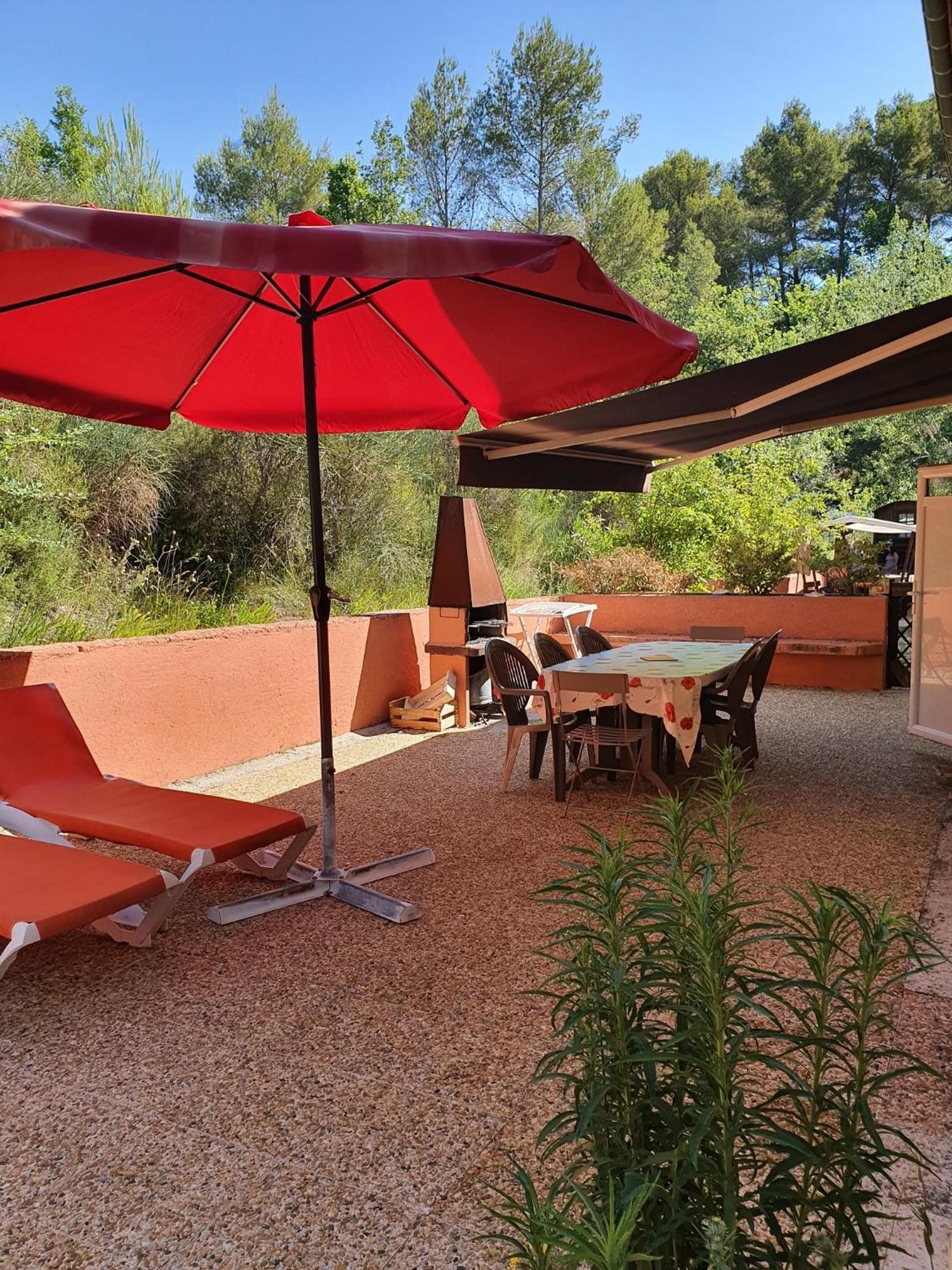 L'Oustaou Du Luberon Et Spa Villelaure Kültér fotó