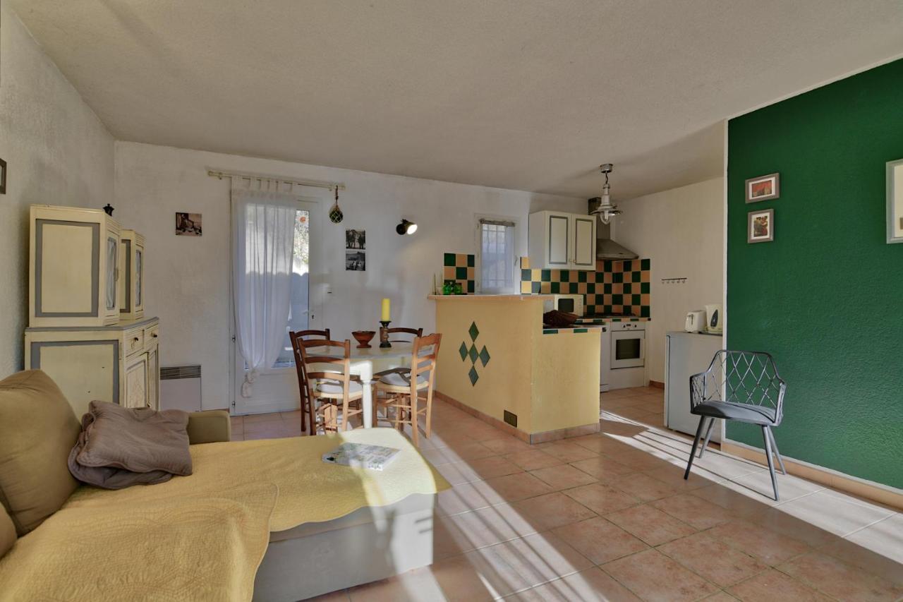 L'Oustaou Du Luberon Et Spa Villelaure Kültér fotó