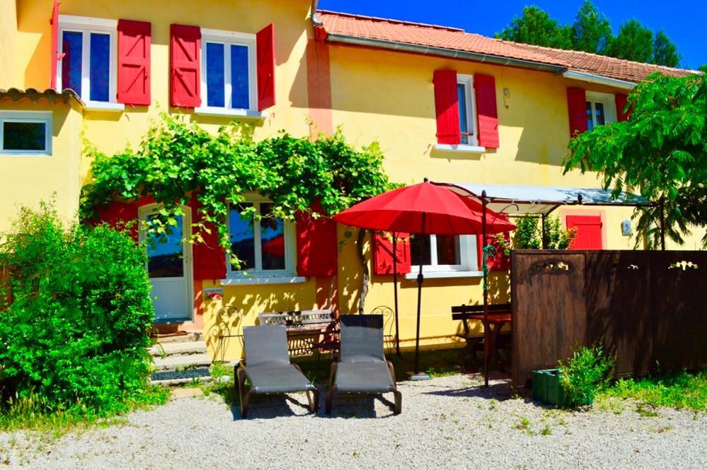L'Oustaou Du Luberon Et Spa Villelaure Kültér fotó