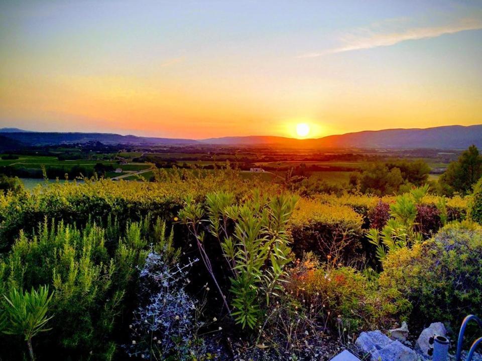 L'Oustaou Du Luberon Et Spa Villelaure Kültér fotó